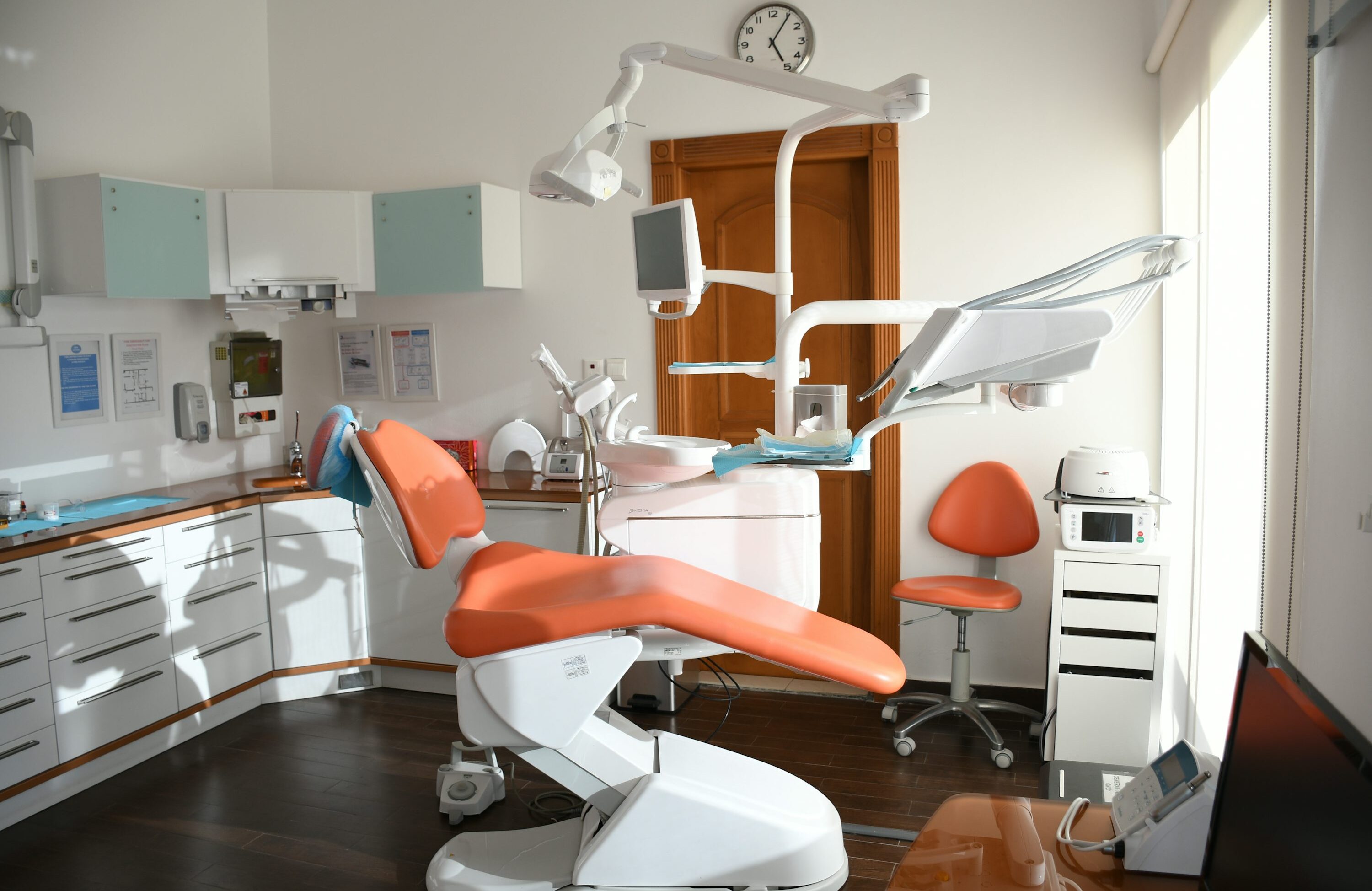 Dentist