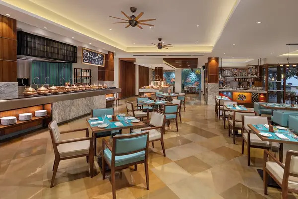 Waterfront Terrace & Bar - Goa Marriott Resort And Spa
