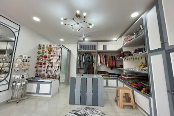 Ritu Puri Fashion House
