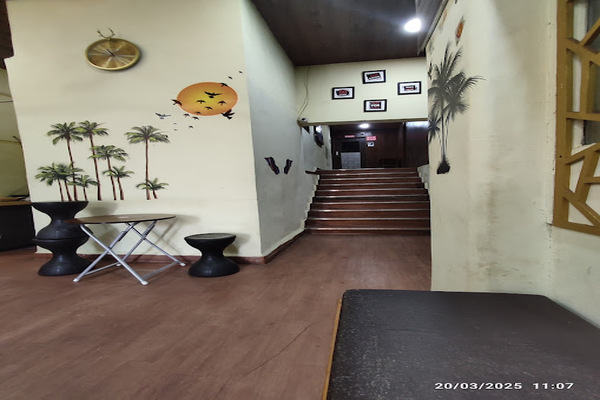 City Stay A/C Deluxe Hostel