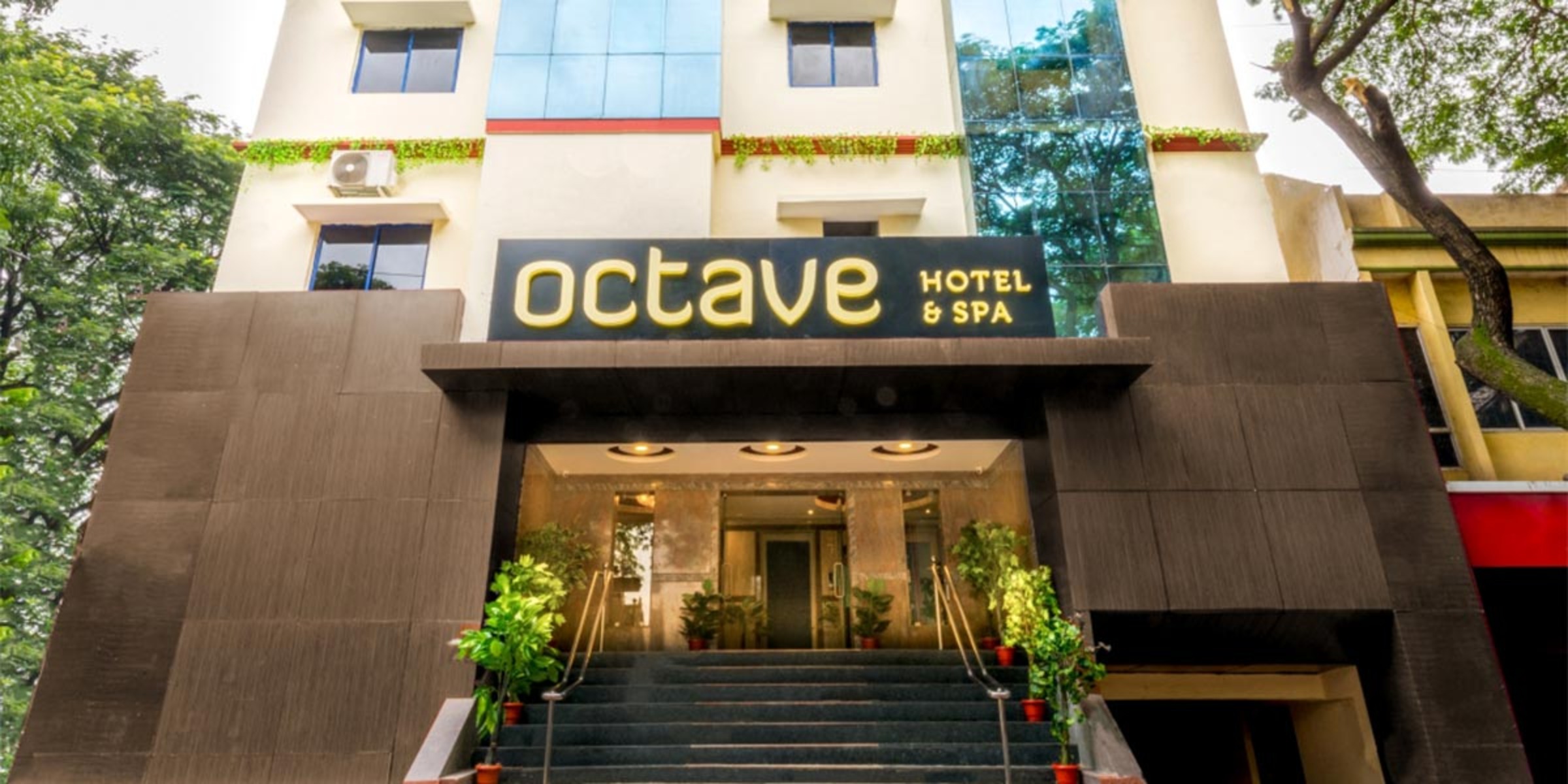 Octave Rococco Morjim