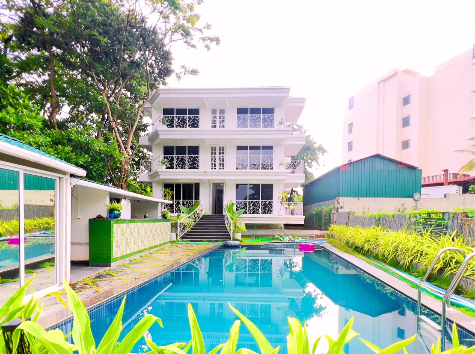 The Mayfield Resort