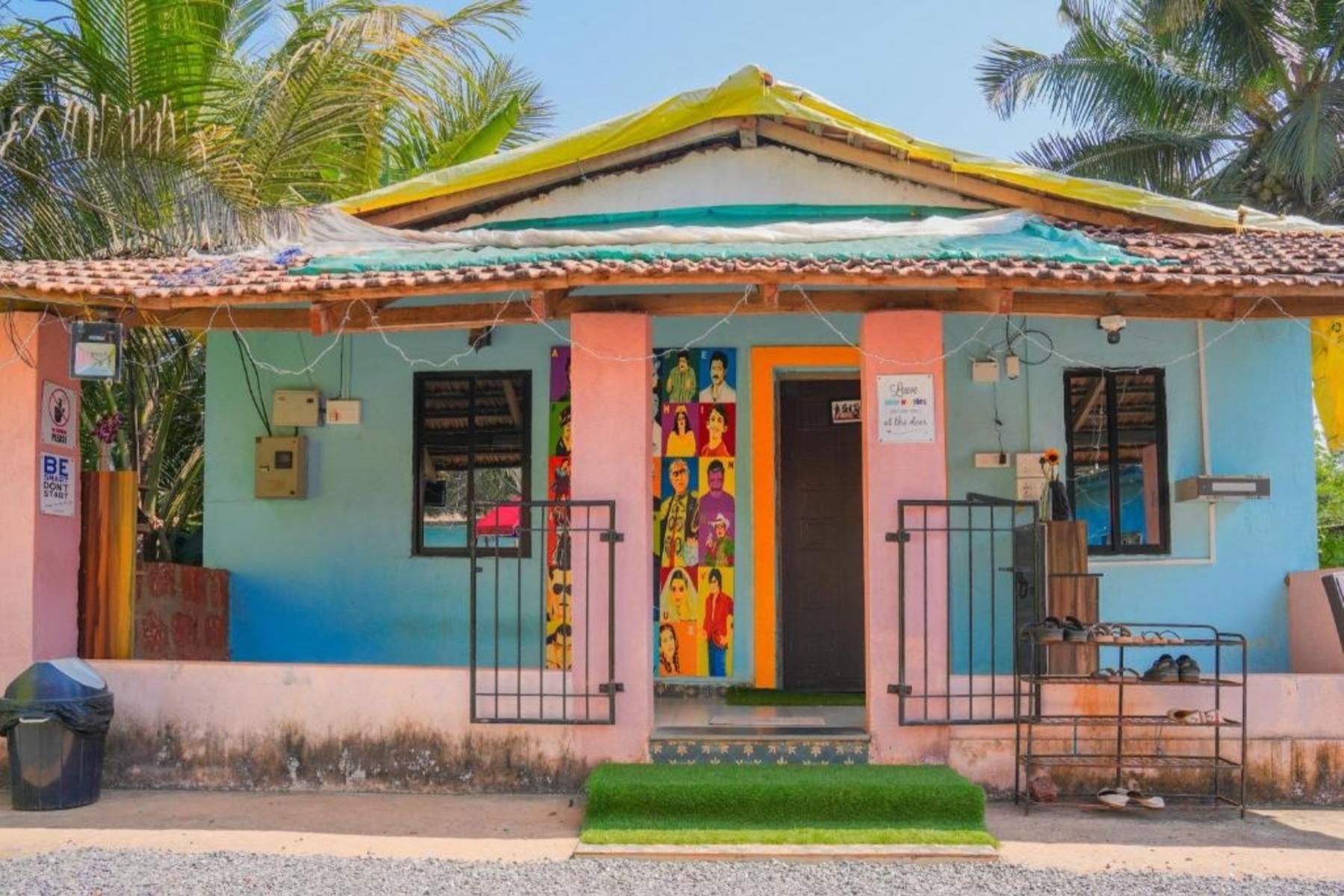 Hungama Hostel & Cafe