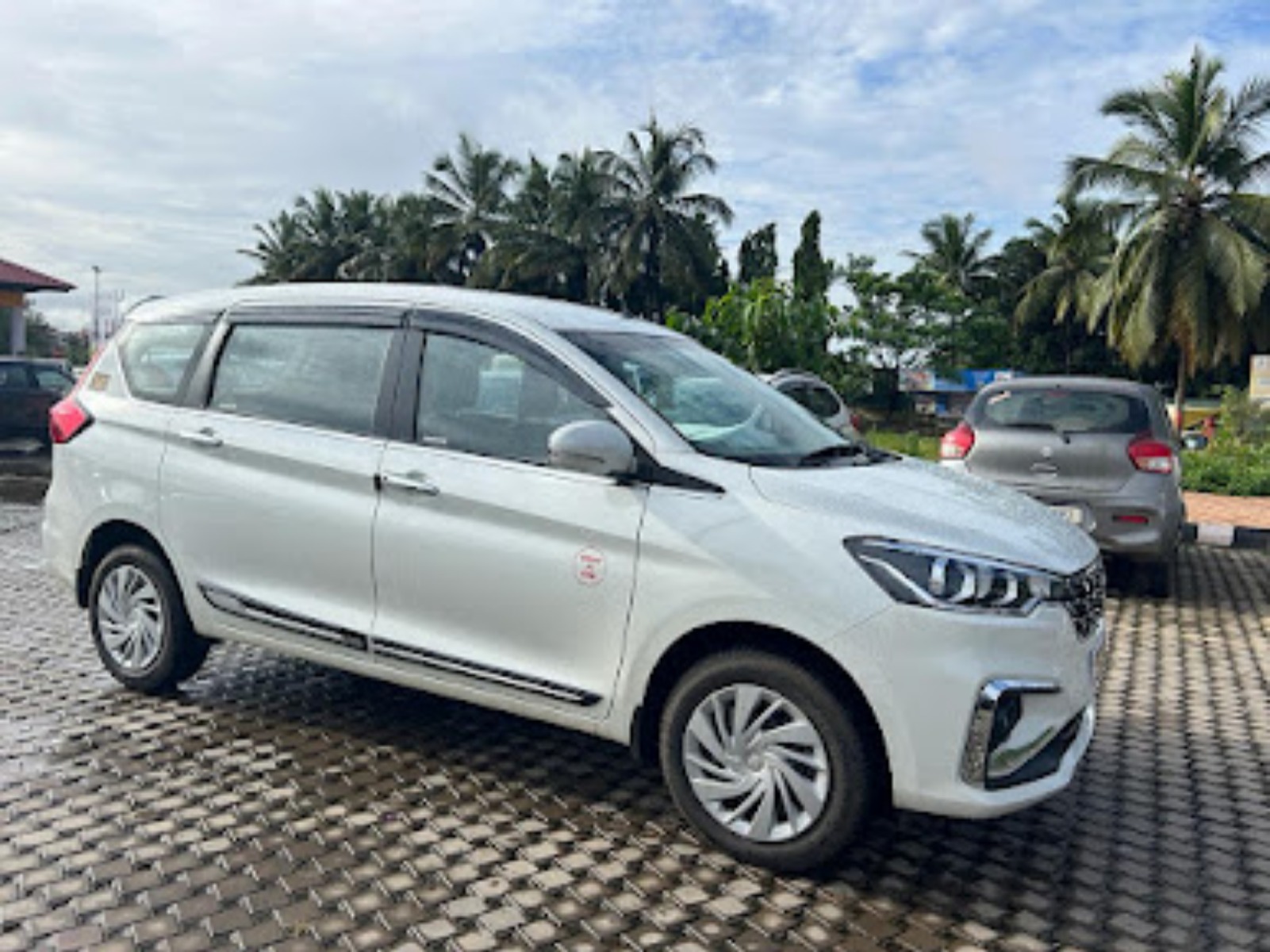 Sohail Rental Bikes And Cars